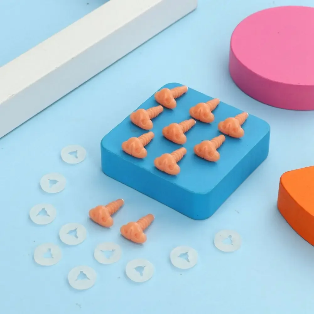 10 ชิ้นพลาสติกจมูกสามเหลี่ยม DIY สัตว์จมูก Handmade อุปกรณ์เสริมตุ๊กตาความปลอดภัยจมูกหุ่นของเล่นหมีปุ่ม 7 มิลลิเมตร/13 มิลลิเมตร/10 มิลลิเมตร