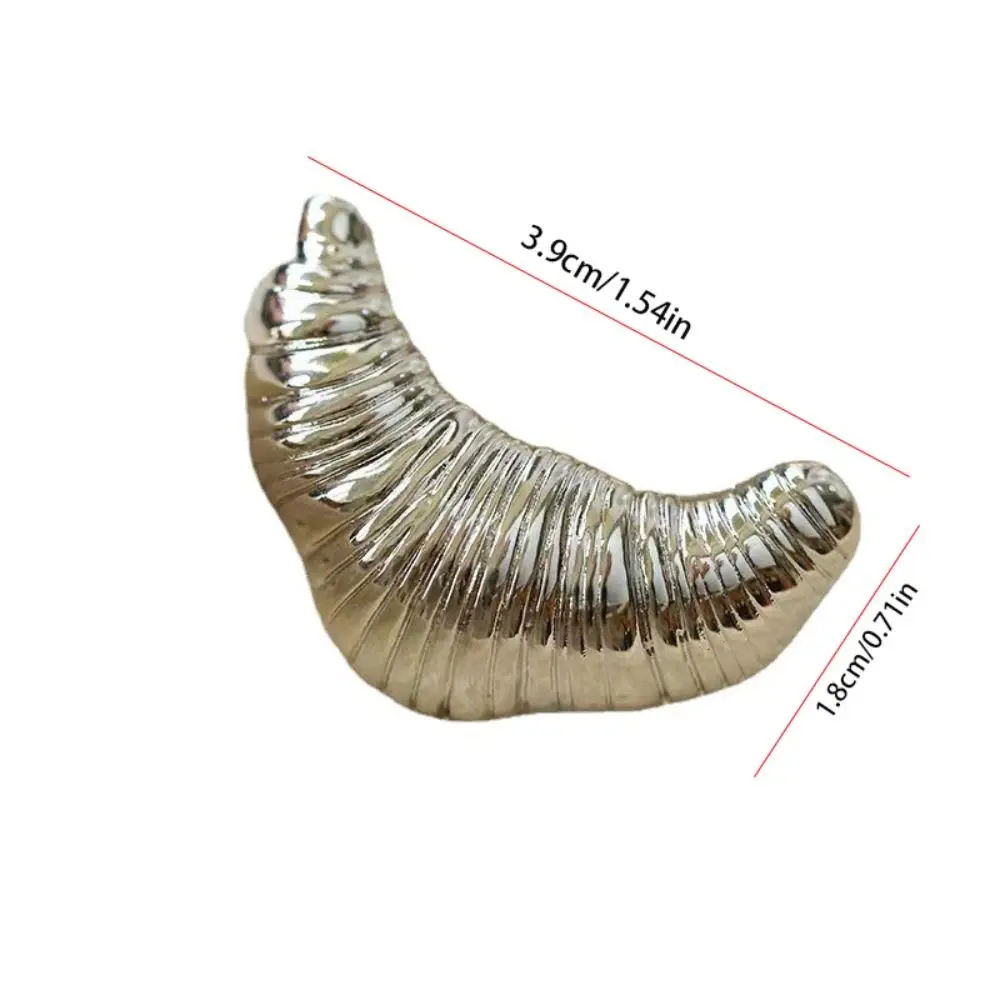 شخصية سبيكة الكرواسون بروش خمر الملابس المعدنية الفضية دبوس مجوهرات اكسسوارات شارة الذهب بروش الفتيات #5