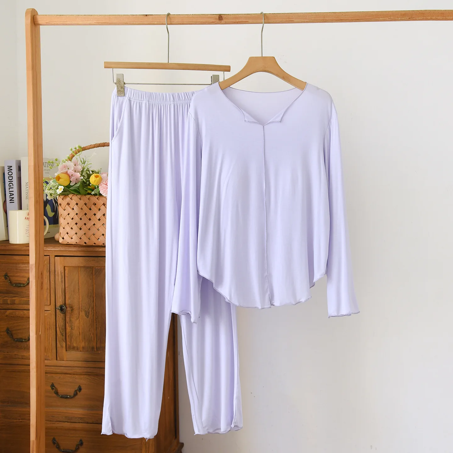 

Простые свежие мягкие пижамные комплекты без бюстгальтера, женские весенние повседневные пижамы из модала, элегантные пижамы с длинными рукавами