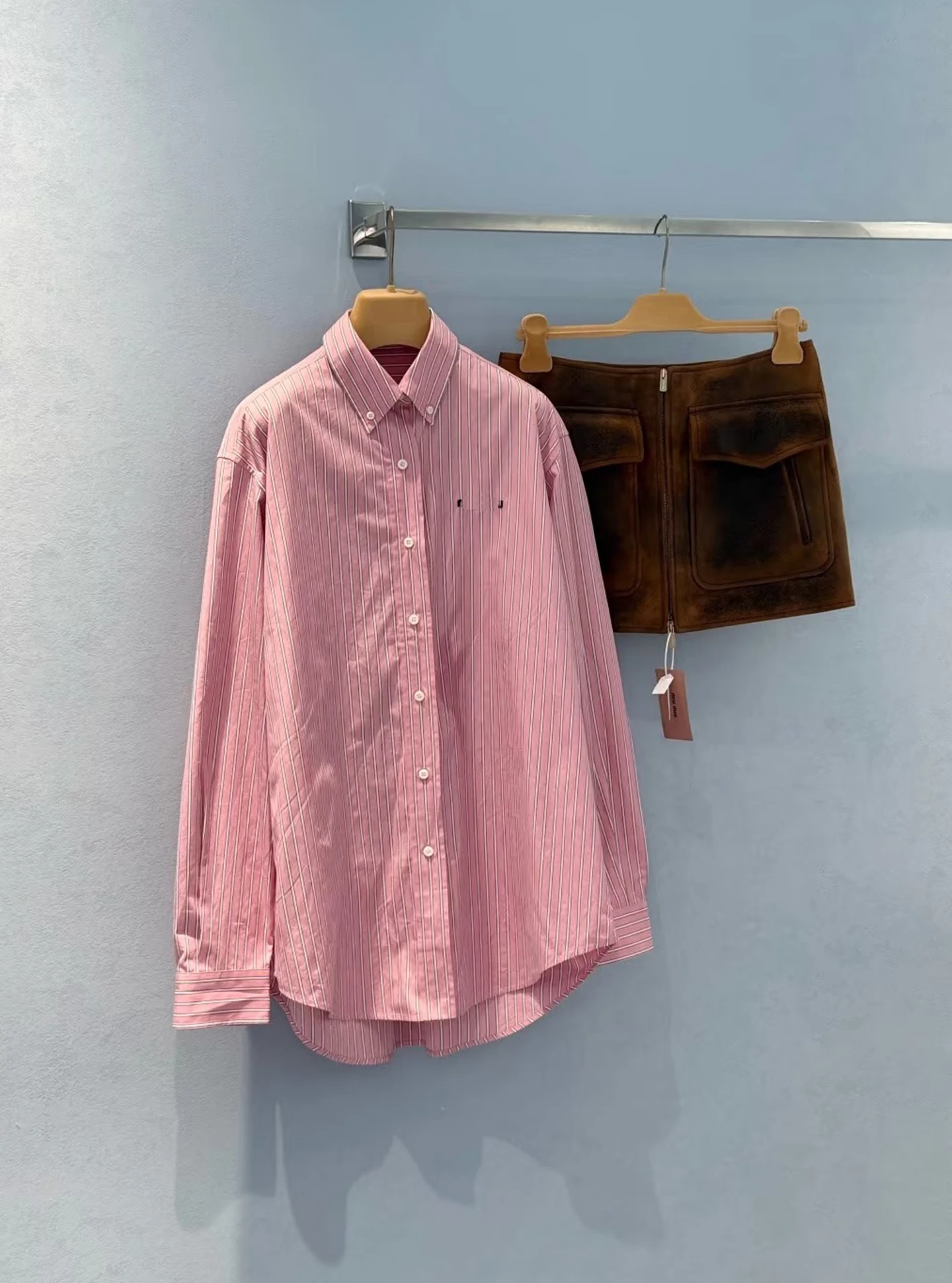 

MOSA Women's Loose Fit Striped irt Jaet Embroidered Lettering Casual Commute Sle Long Sve Cotton Top