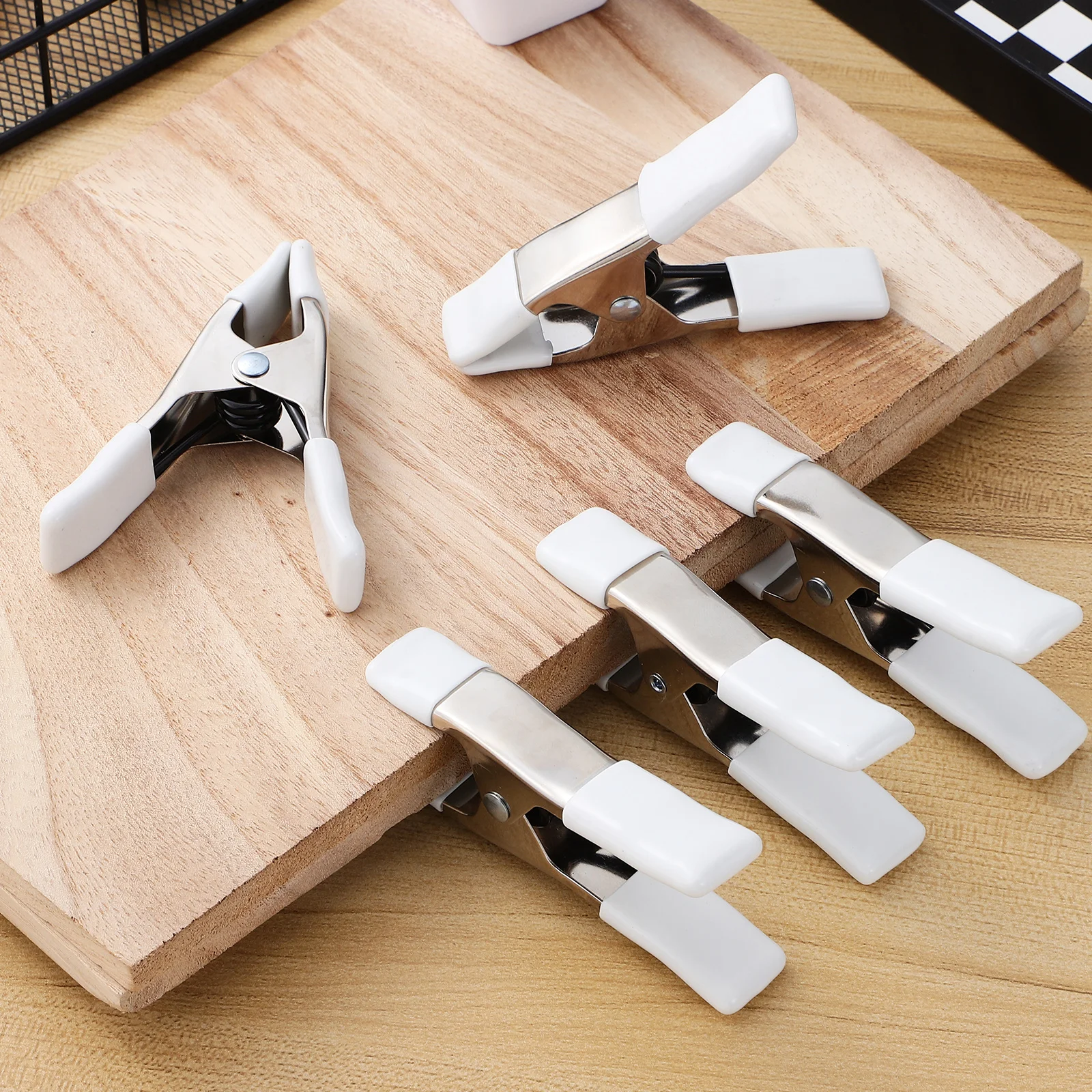 

5Pcs Photography Spring Clamps Backdrop Clips Heavy Duty Plastic Background Cloth Clips Backdrop Holder Accessories