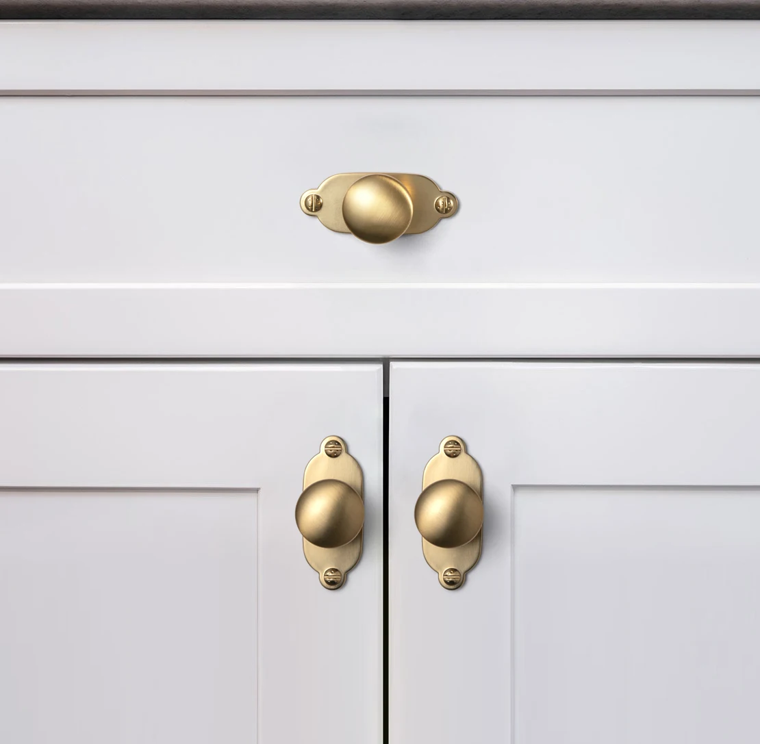

Goo-Ki Champagne Bronze Cabinet Drawer Pulls with Backplate Zinc Alloy Kitchen Hardware Retro Brass Bar Pull Handles and Knobs