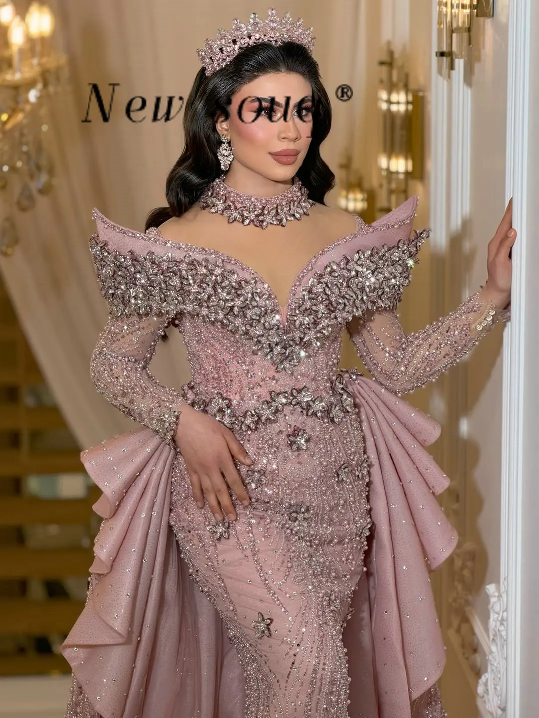 2026 Luxury Crystals Dusty Rose Pink Muslim Evening Dresses Customized Arabic Long Sleeves Overskirt