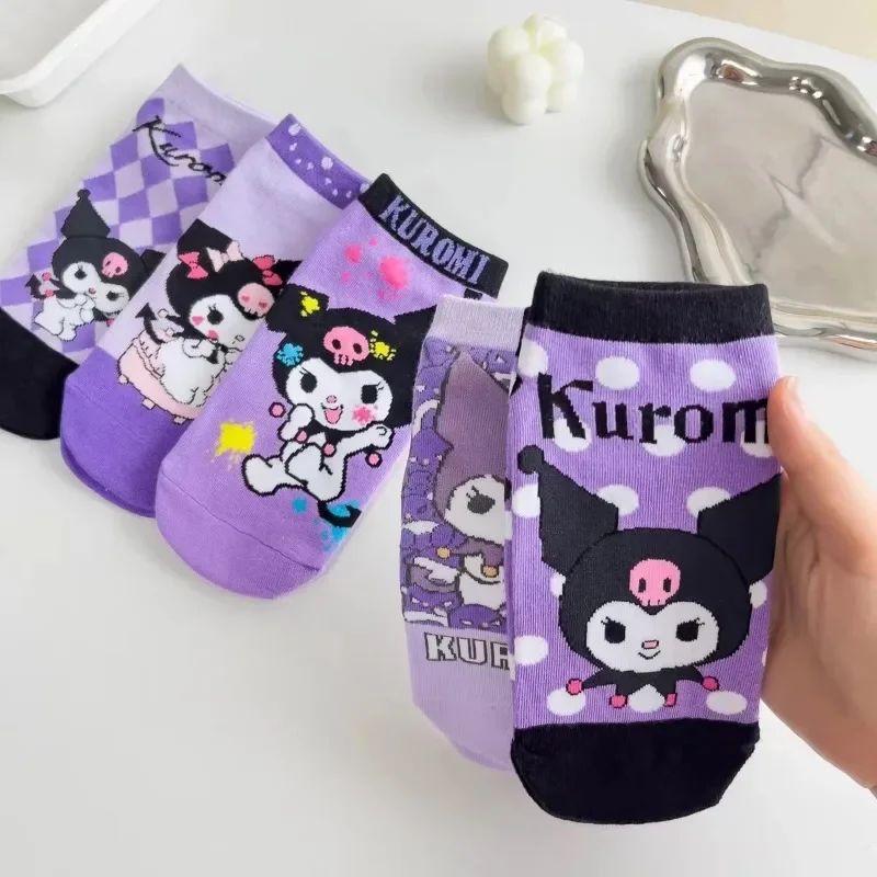 ถุงเท้าสีม่วง Sanrio Kuromi น่ารัก 5 คู่ กางเกงขาสั้นนุ่มสบาย ถุงเท้าการ์ตูนสาเหตุสําหรับผู้หญิงในทุกวัน