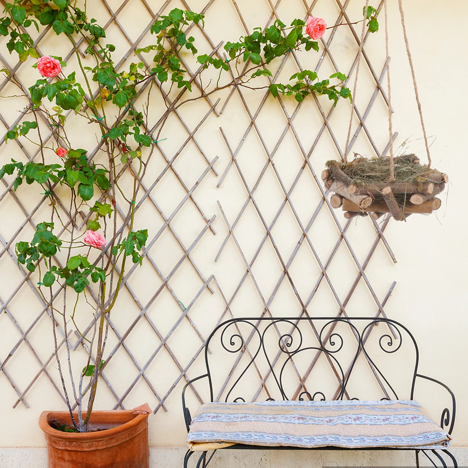 

Hanging Decor Straw Woven Pendant Lightweight Durable Artificial Ornament For Garden House Easter Bird Hanging Parakeet