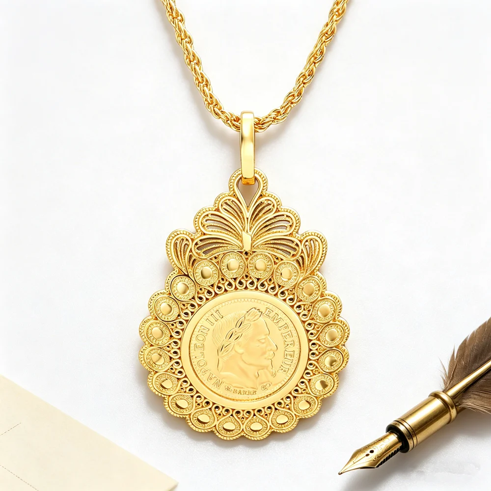 Classic Golden Coin Long Necklace Retro Portrait Medallion Design Luxury Jewelry for Ladies Formal Dinner Occasions