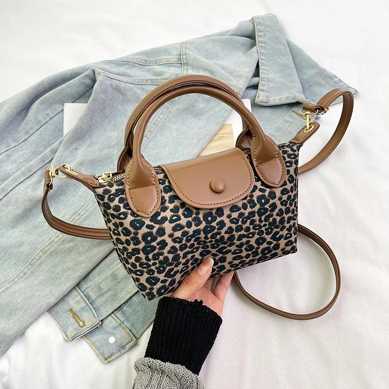 

Leopard Print Dumpling Wrap Women's Fashion Handbag 2024 New Large Capacity Casual Versatile Texture Crossbody Bag