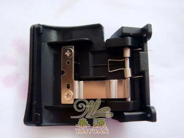 New Original SD Memory Card Door Cover For Nikon D3000 Camera Part With Metal& Spring