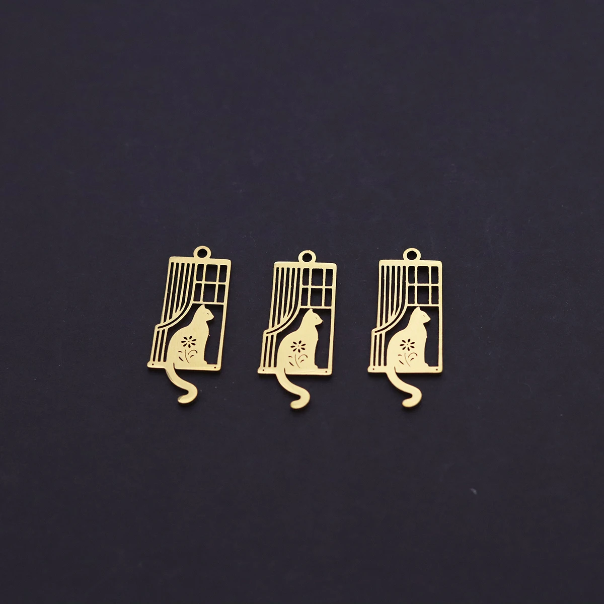 3Pcs Stainless Steel Hollow Curtain Window Sitting Cat Pendant Charms for Jewelry Making Trendy Necklace Keychain Accessories