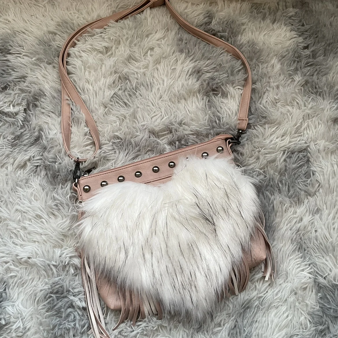 Faux fur Handbag Y2K Punk Bags Plush Versatile Daily Crossbody Bag Message Tote Bags image 2