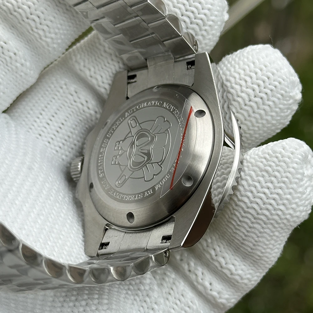 STEELDIVE Men Diver Watch 40.5mm Automatic Mechanical Wristwatch 30Bar Waterproof BGW-9 Luminous Sapphire NH35 Ceramic Bezel