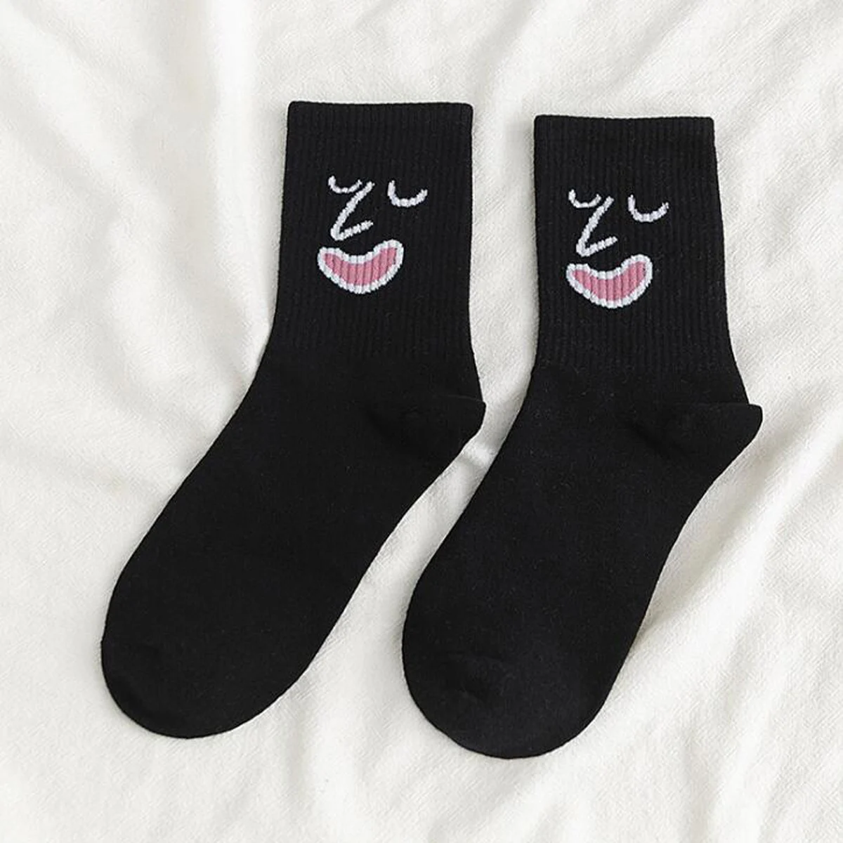 1 Pair Korea Funky Harajuku Trend Women Candy Colors Casual Funny Socks Girl Kawai Socks Unisex Surprise Mid Women Crew Socks