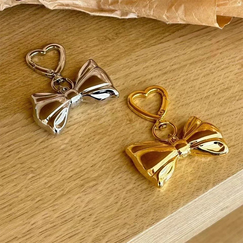 Y2K Bow Keychain Vintage Metal Bowknot Key Ring Fashion Car Handbag Decoration Charms Pendant Accessories