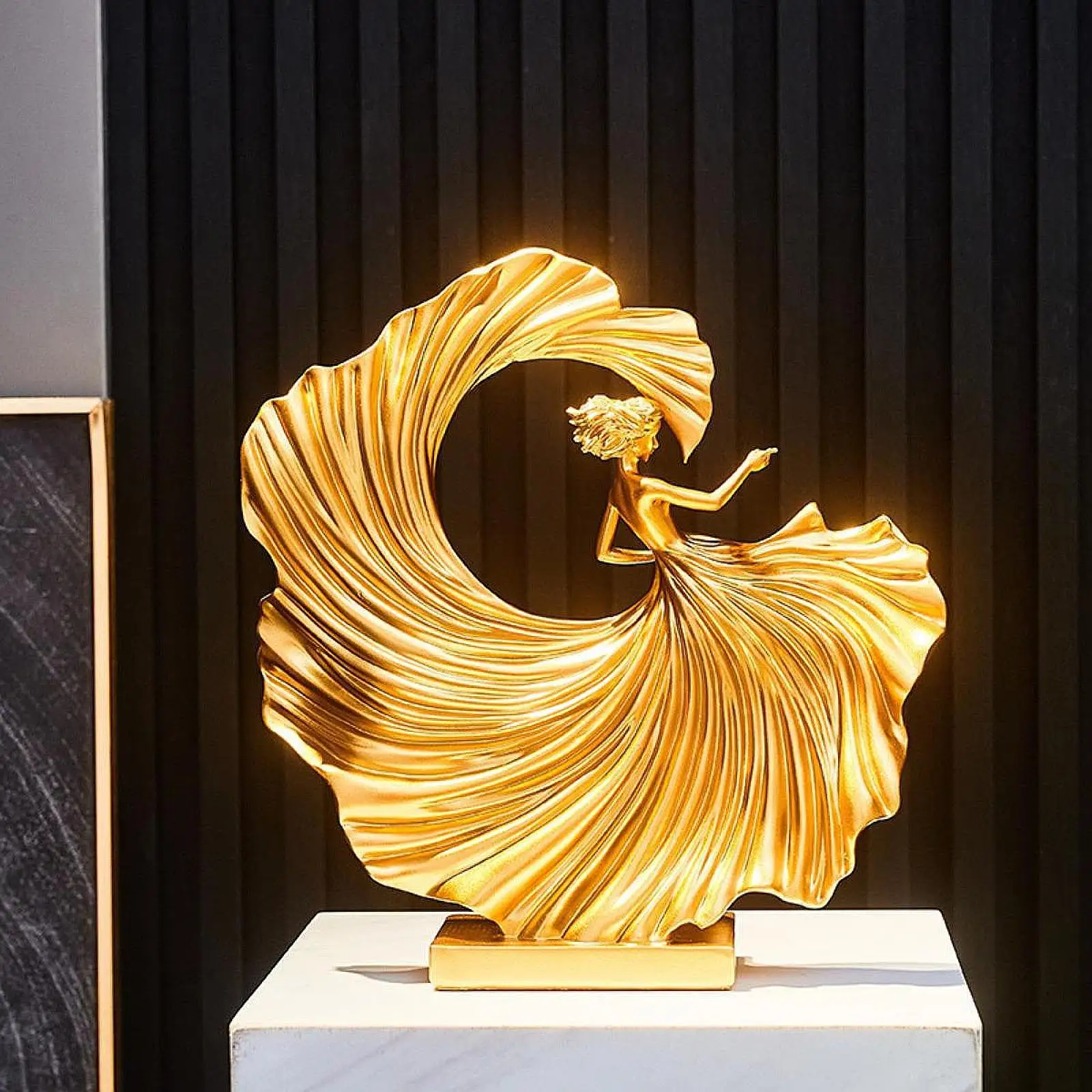 

Dancer Statue Modern Tabletop Ornament Decorative Figurine for Bookshelf Living Room Entrance Table Centerpiece Home Decoration