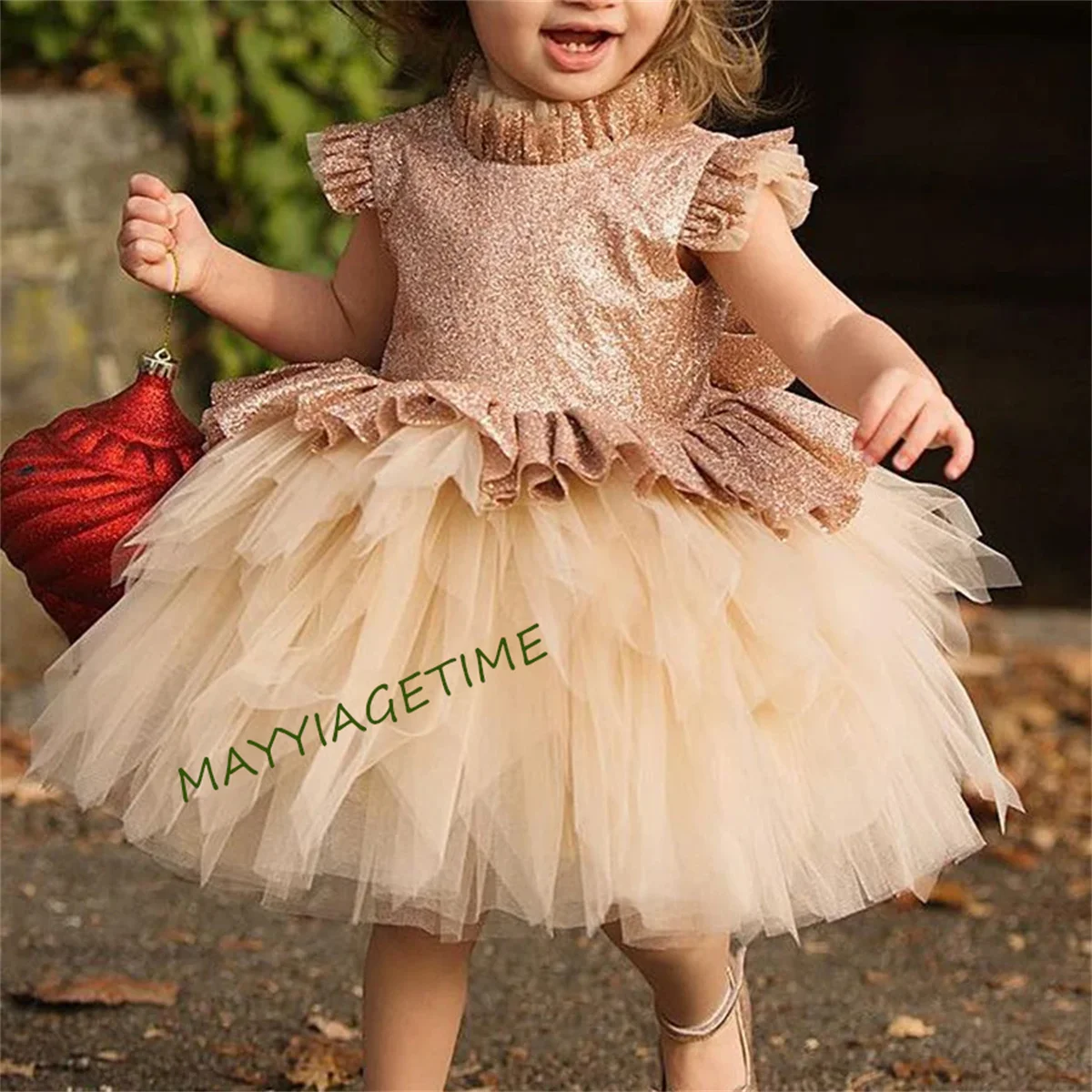 Vestido de niña de flores de playa con cuello alto personalizado, corte en A, encaje de princesa para niños, lujoso hasta el té, vestido de fiesta con tutú de tul brillante plegable para boda