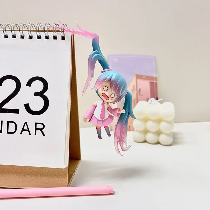 12 cm große Cartoon-Figur von Hatsune Miku, für den Schreibtisch, Büro, Sammlung, Dekoration, modisches und personalisiertes Ornament, Spielzeug, Überraschungsgeschenk – Detail 5