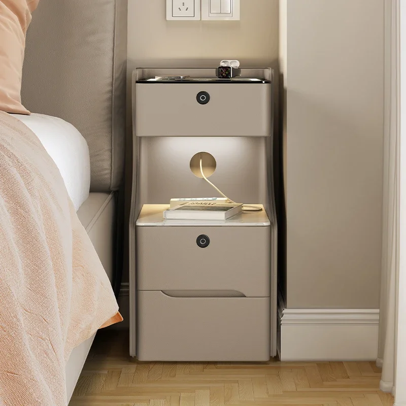 2024年新型隙間ベッドサイドテーブル クリーム色風 ミニ小型無垢材30cm 家庭用寝室ベッドサイドテーブル 超狭型