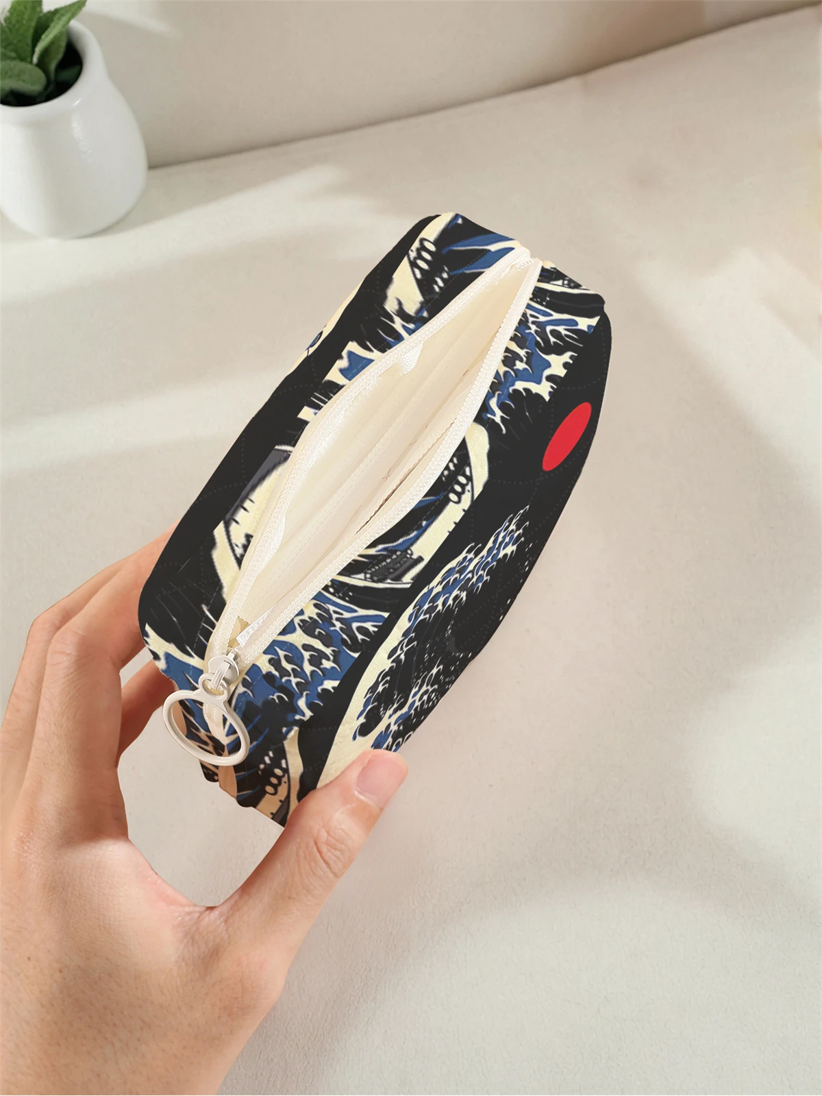 1 حقيبة تخزين مناديل صحية محمولة، مصنوعة من نمط سلحفاة الأعشاب البحرية ومواد شبكية ماسية، حقيبة مناديل نسائية خفيفة الوزن