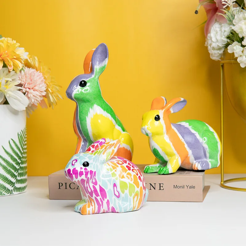 Affordable Luxury Fashion European Style Rabbit Decoration Decoration Modern Creative Domestic Ornament Colorful Resin Crafts TV