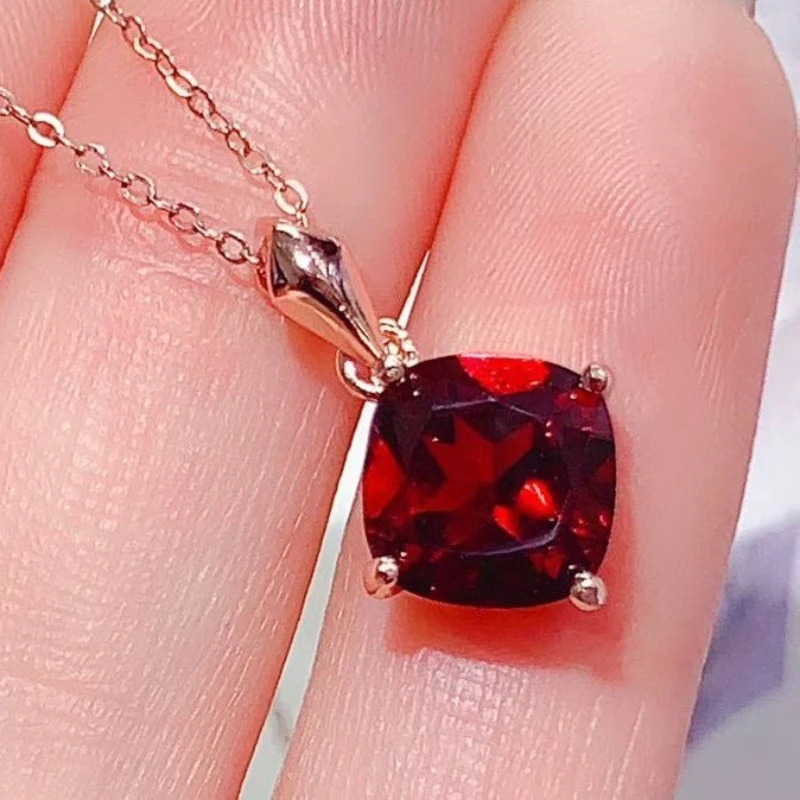 

VVS Grade Natural Garnet Pendant with Certificate 8mm 2ct Garnet Jewelry Solid 925 Silver Gemstone Pendant with Necklace