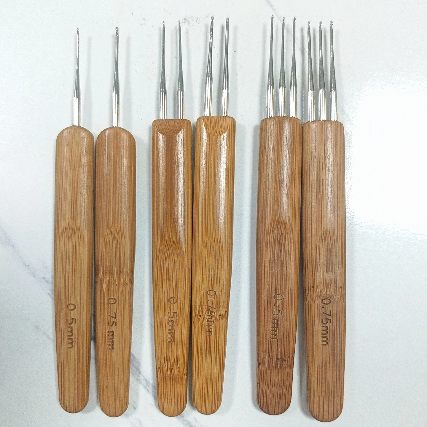 

1PCS 0.5mm*0.75mm VADES Hair Extension Braiding Tools Crochet Hook Wood Crochet Needles crochet hook multi-head crochet hook