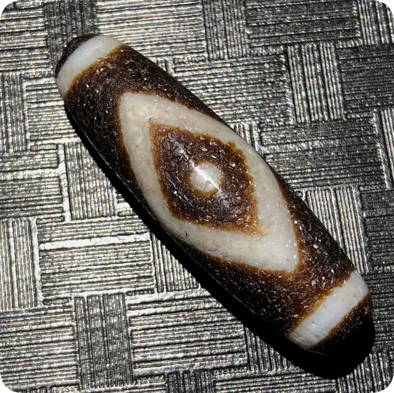 Agate tibétaine magique en peau de dragon, totem étoiles 1 œil, perle dZi, maison, 15x50mm