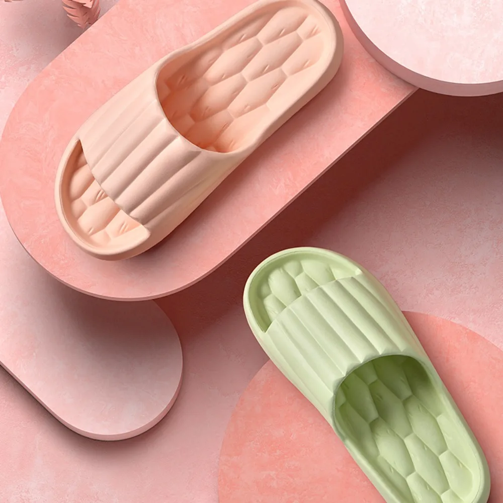 รองเท้าแตะแฟชั่นเกาหลี รองเท้าแตะพื้นหนา รองเท้าชายหาด พื้นนุ่ม รองเท้าแตะกันลื่น รองเท้าแตะสไลด์ สีดำ สีขาว สีชมพู สีเขียว