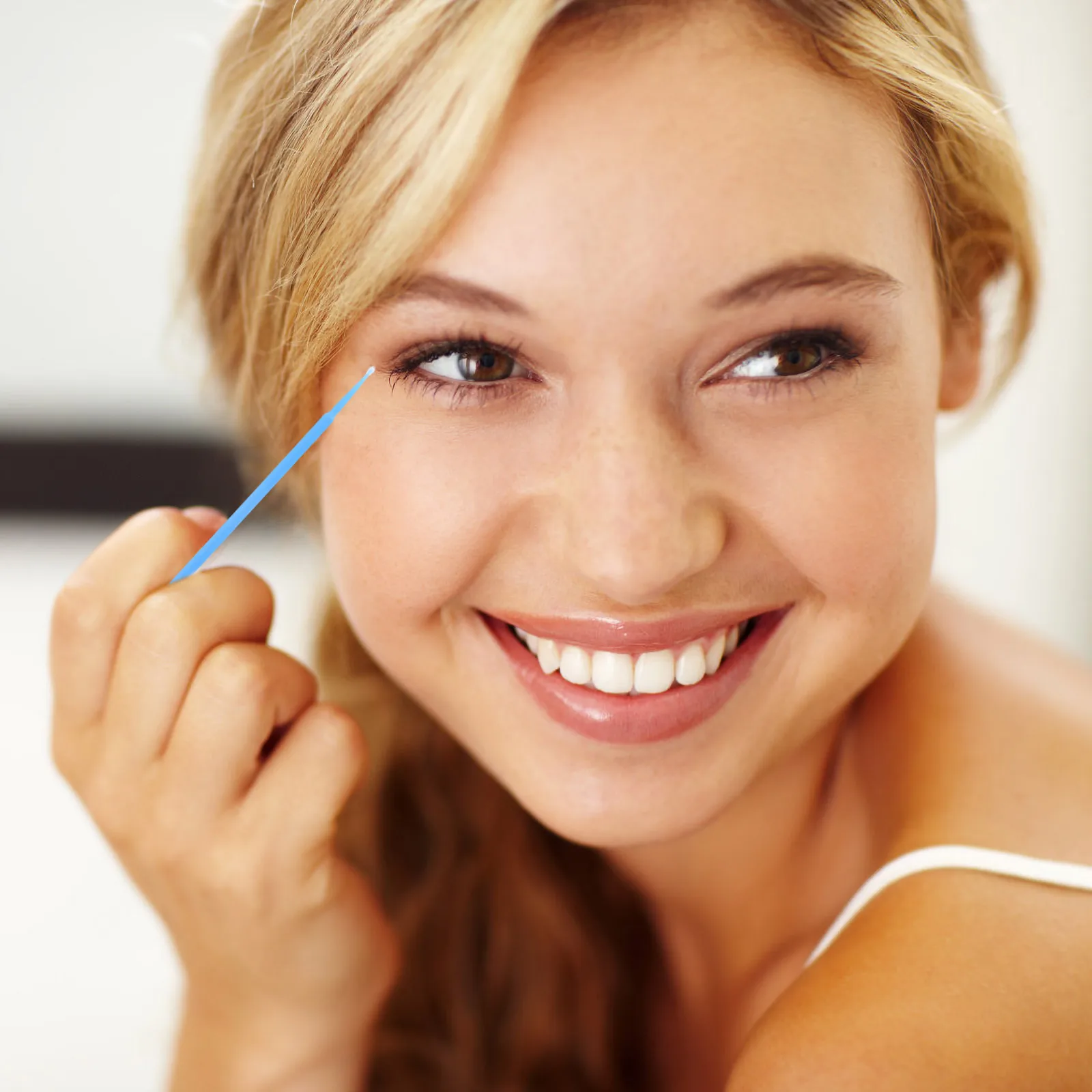 

2 Packs Disposable Beauty Cotton Applicator Sticks Durable Medical Dental Swabs Hygienic Applicator Swabs Professional Beauty