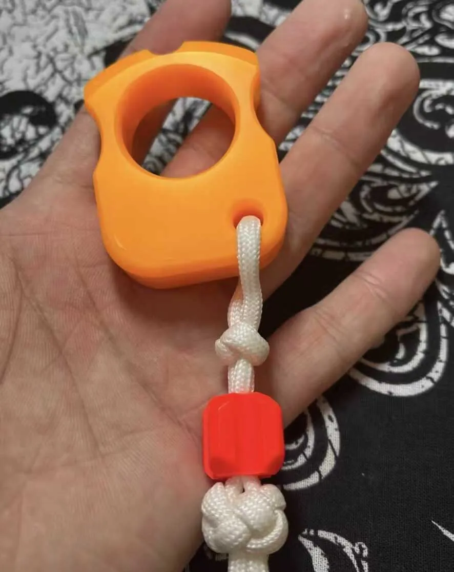 1 Piece Luminous EDC Tool Pendant, Defense Tool