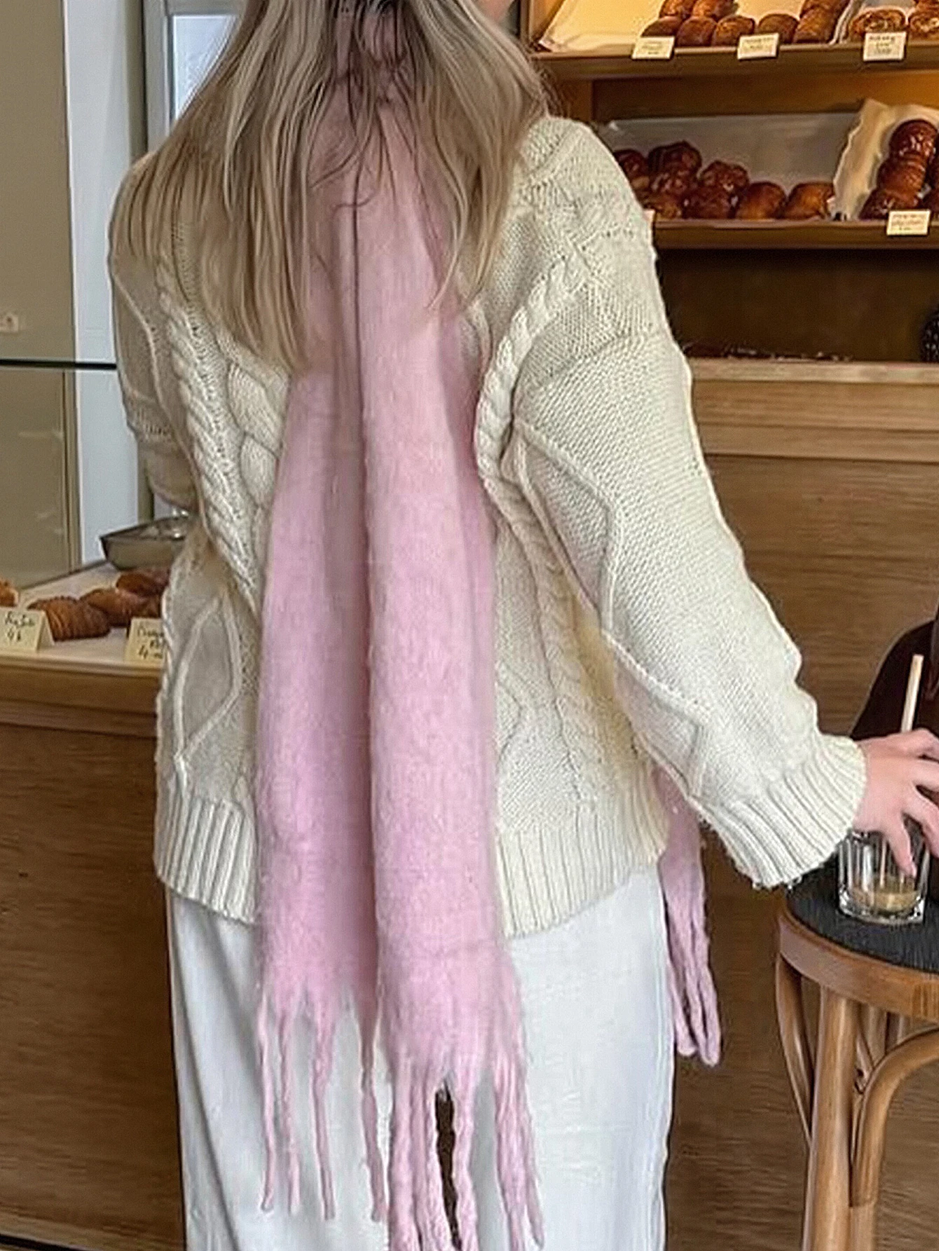 سترة نسائية بأكمام طويلة ورقبة دائرية للخريف والشتاء كاجوال بلون سادة مريحة تسمح بمرور الهواء، ملابس تريكو عصرية