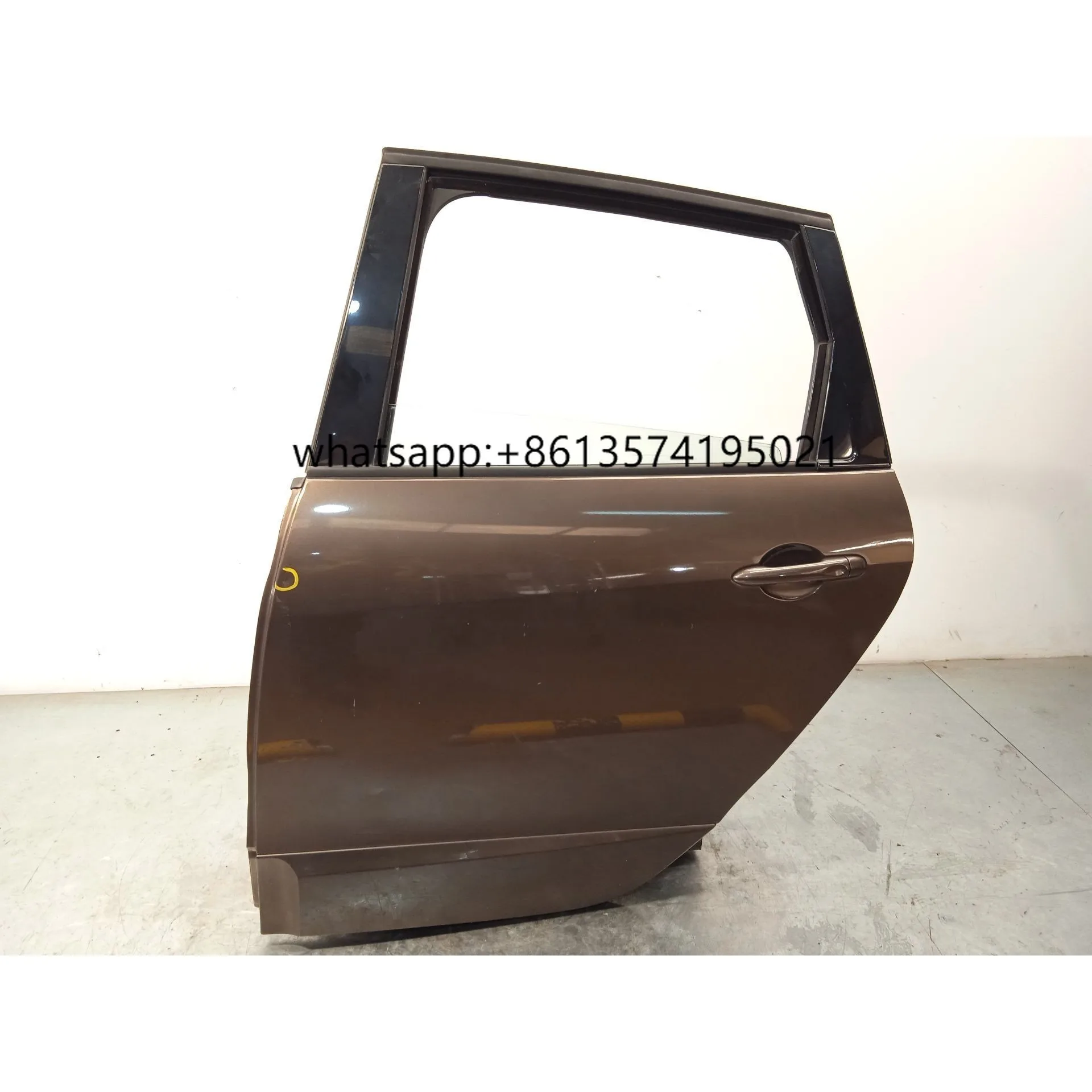 

Renault Accord Used Left Rear Door 7602729 New Condition Plastic Car Door Handle