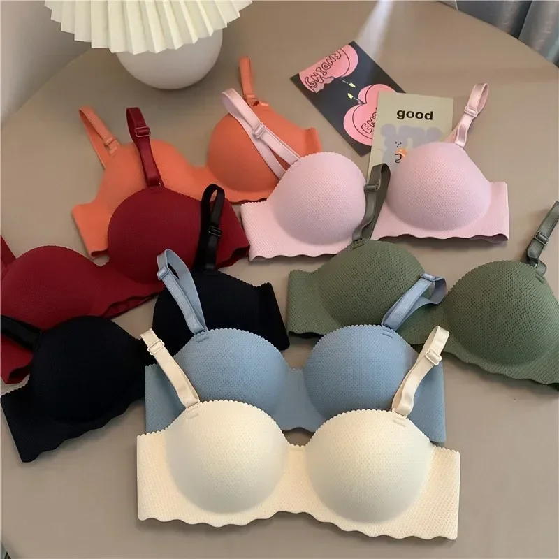 Umiwear New bra Seamless Breathable Strapless Nonwire Push up Bra fashion shell half thick cup Bras Womenswear  Com