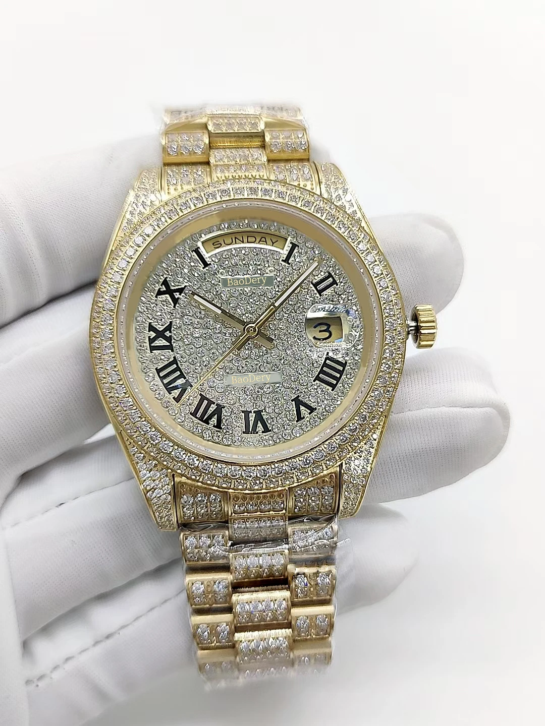 

41mmElegant Men's Watch with Diamond Case & Diamond Dial - Boasting Mechanical Movement, Calendar Window, & Gem Scale for a