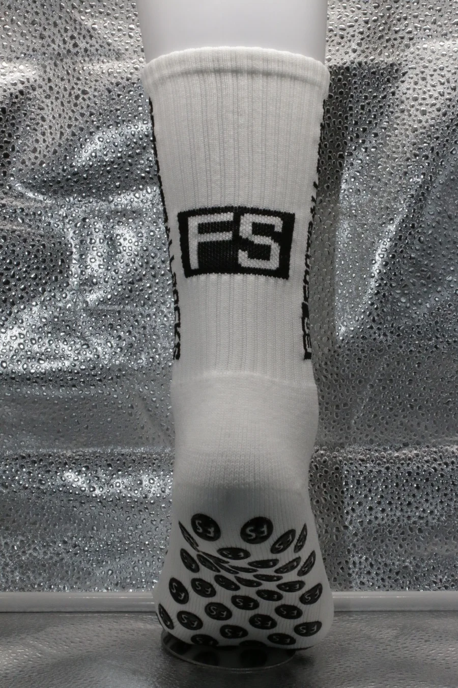  4-teiliges Fußball-Ausrüstungsset: Rutschfeste Socken, Schienbeinschoner, Sportbandage & Wadenbandagen für Männer und Frauen zum Training – Detail 12