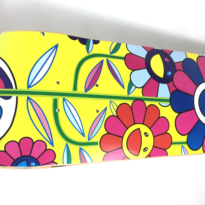 TM/KK Skateboard Deck Modern Canadá Maple. Colgante de decoración de Color amarillo, colecciona arte. Marca de moda. Estilo Internacional de Japón