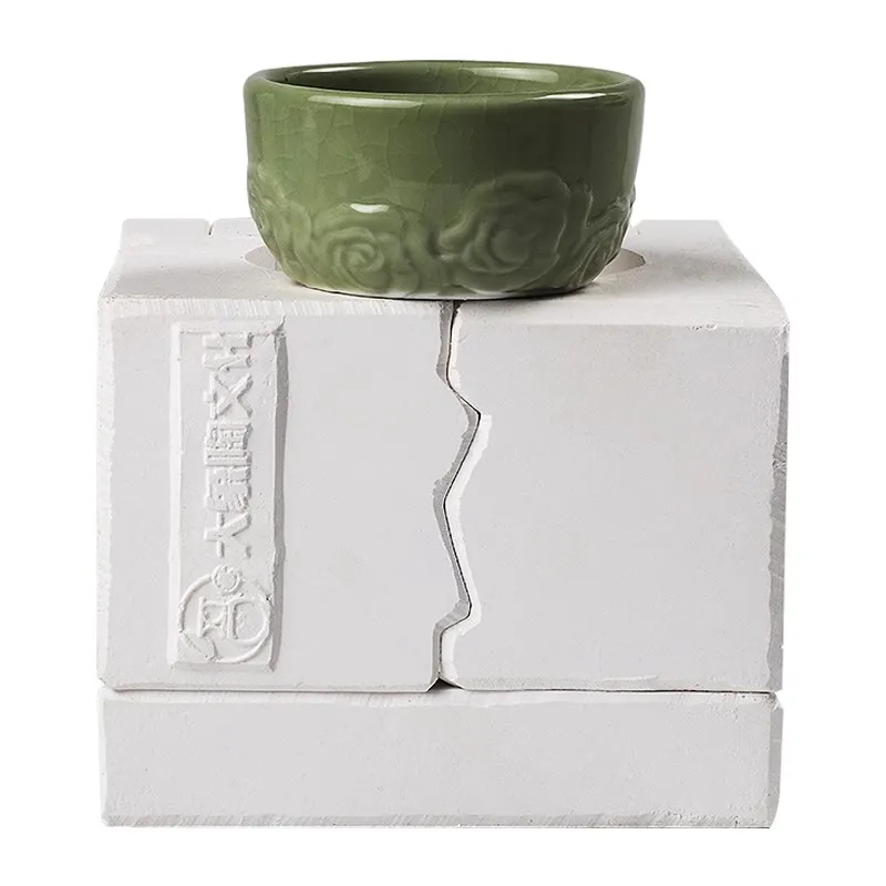 美しいバラ柄のティーカップ、ティーカップの石膏型、セラミックグラウト、手作りの陶器用の研磨工具、キット