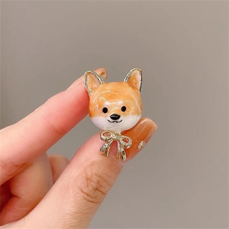 Rinhoo Cute Bowknot Small Dog Shiba Inu Brooch for Women Pet Dog Enamel Rhinestone Animal Pins Coat Badge Party Jewelry Gift