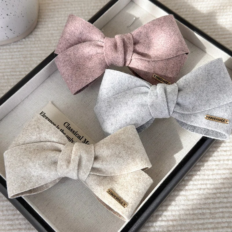 

1pc Autumn and winter fashion temperament soft velvet fabric solid color bow hair clip spring clip