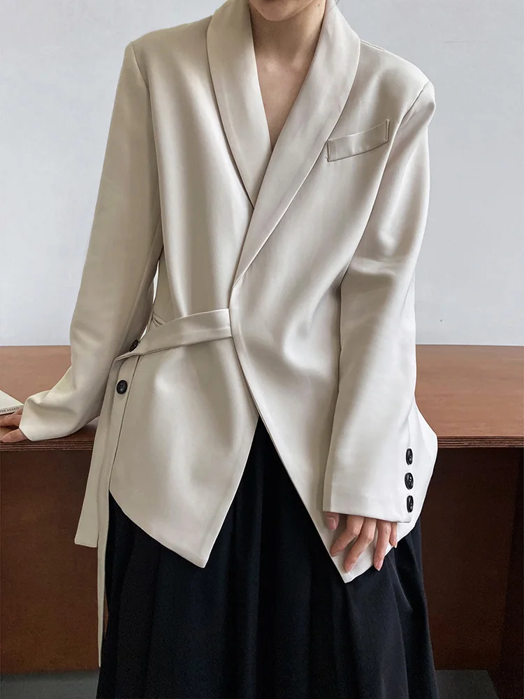 [EAM] Women Apricot Irregular Belted Big Size Blazer New Lapel Long Sleeve Loose Fit Jacket Fashion Spring Autumn 2024 1DF5081