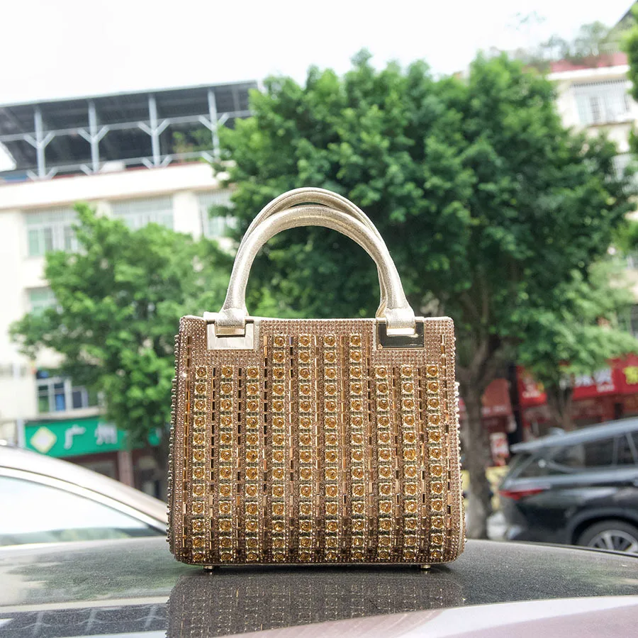 مأدبة الماس حقيبة معدنية شيونغسام حقيبة يد ريترو حقيبة مربعة صغيرة