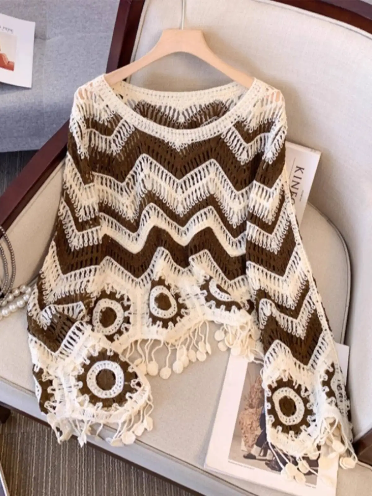 

Women's Plus Size Round Neck Irregular Contrast Stripe Fringe Blouse Autumn Winter Bohemian Loose Slimming Top for Curvy Ladies