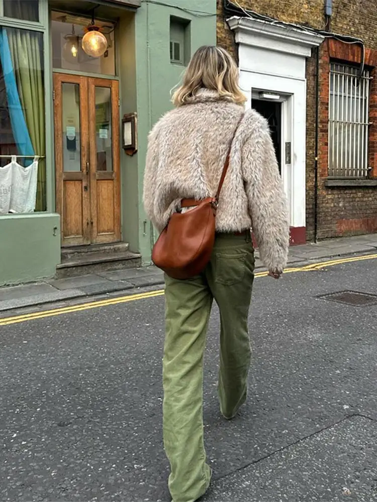 Abrigo de piel sintética para mujer, chaqueta holgada con cuello levantado, manga larga, color liso, talla grande, cálido y grueso, estilo Retro, novedad de otoño, 2024