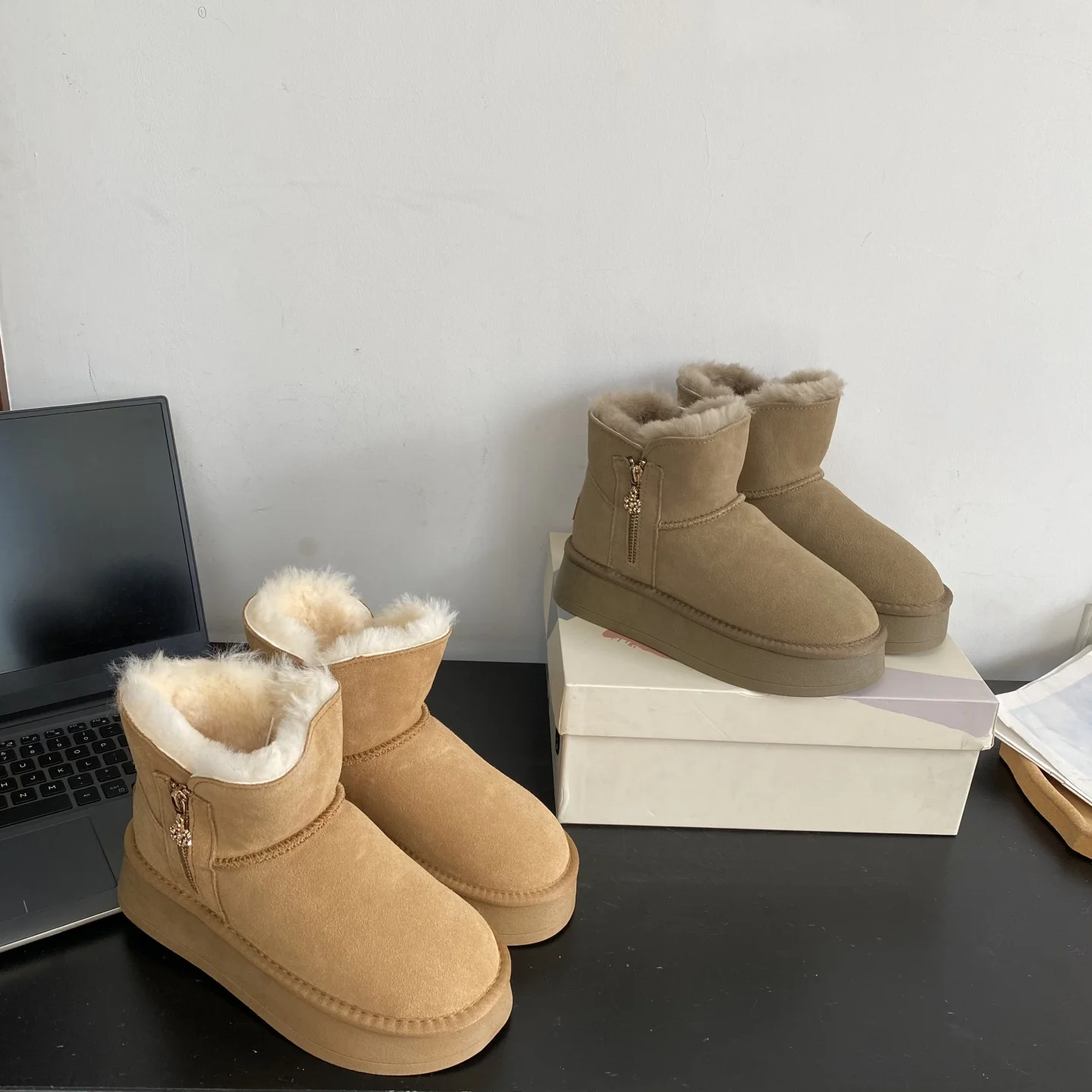 

Зимние шерстяные кожаные сапоги 2025 с флисовой подкладкой, на молнии, теплые, повседневные, хлопковые, молодежные, с круглым носком, на толстой подошве