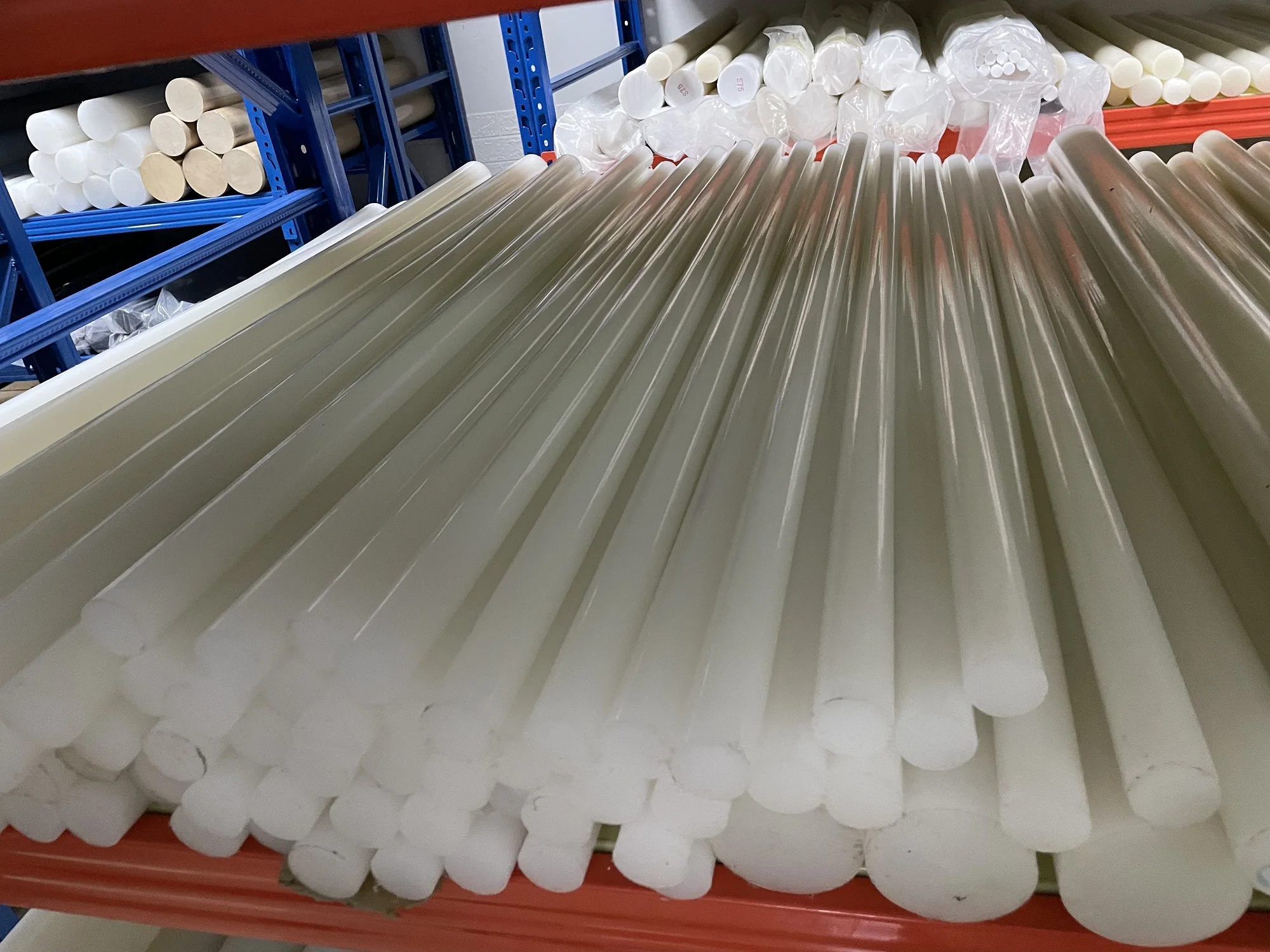 10mm 12mm 15mm 20mm 25mm Diameter White PVDF Round Bar Acid and Alkali Resistant Polyethylene Difluoride Rubber Plastic Stick