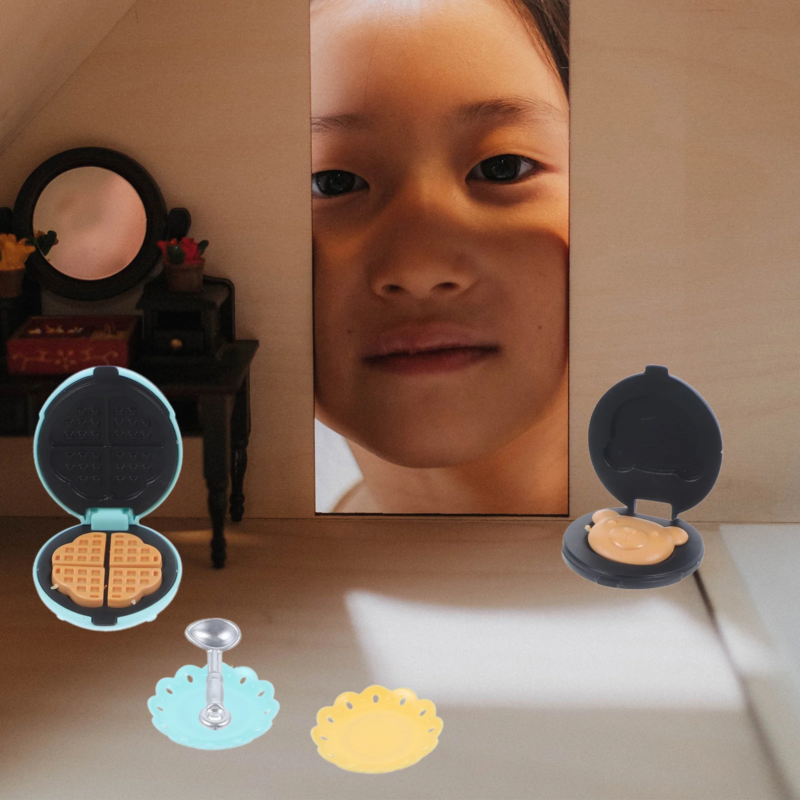 1Set Mini Kitchenware Baking Set Realistic Blender Toaster Simulation Home Accessory Miniature Room Decoration