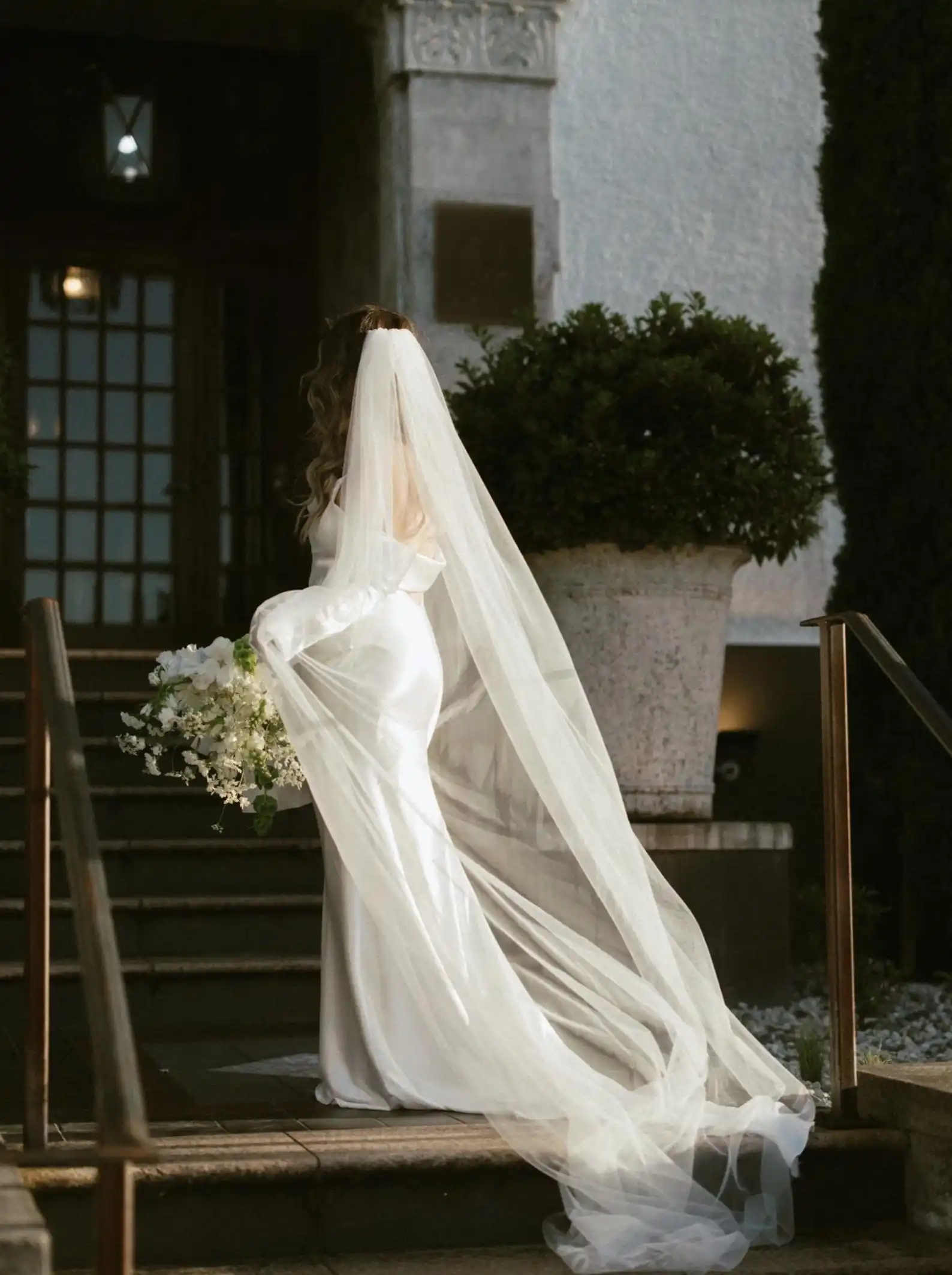 sheer-tulle-veil-bridal-veil-long-ivory-minimal-bridal-veil-designer-harriett-falvey-high-quality-handmade-customization