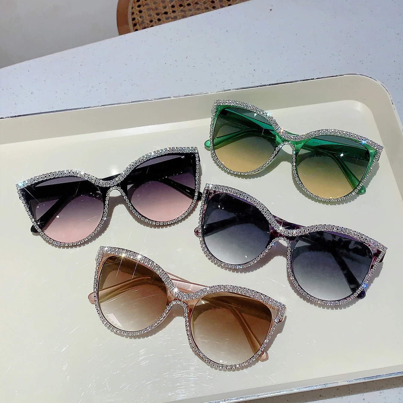 KAMMPT Rhinestone Shine Design Sunglasses Fashion Cat Eye Women Grey Sun Glasses Trendy Decoration Shades for Party