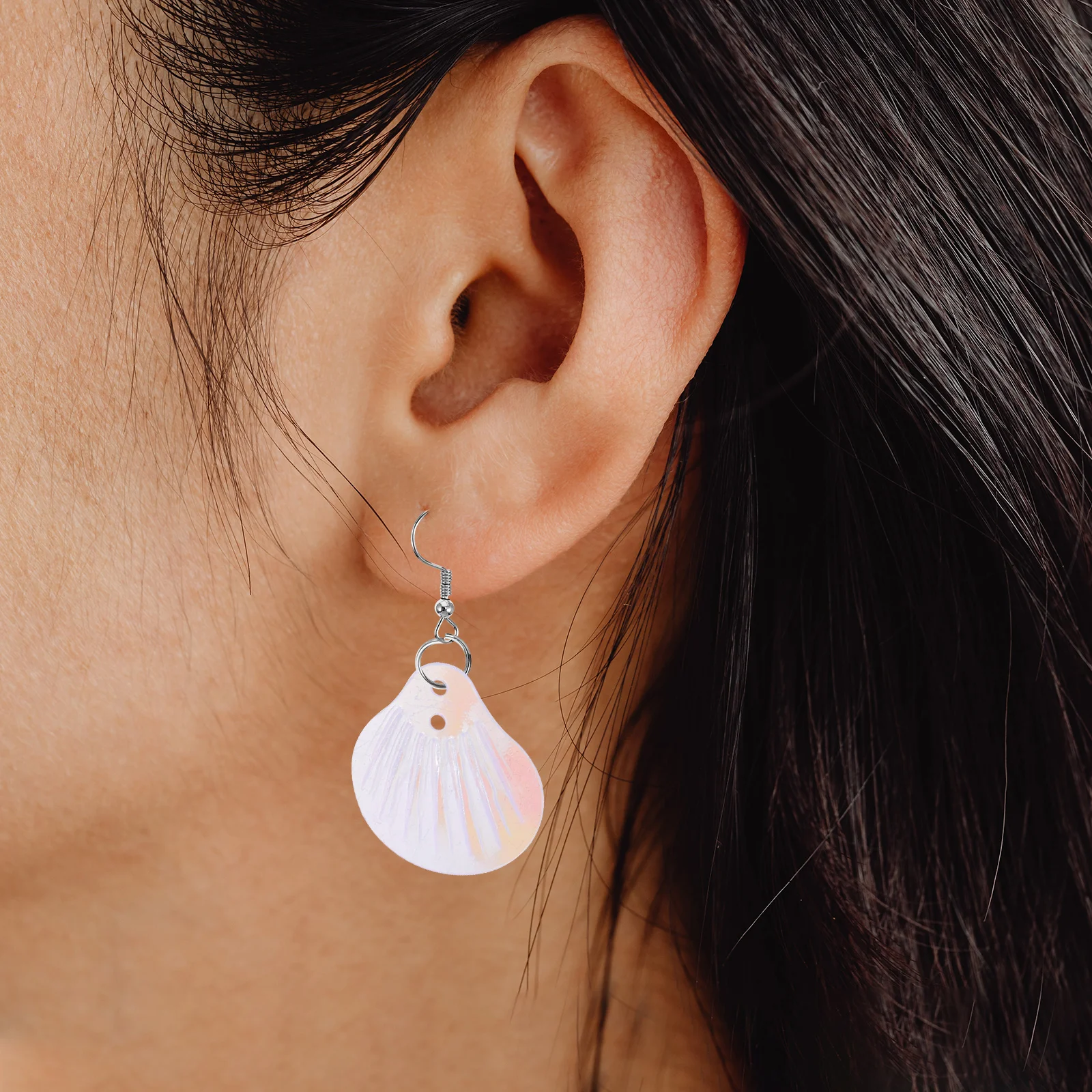 

Loose Sparkling Shell Sequins Hole Color Changing Embroidery Bridal Applique Scrapbooking DIY Sewing Crafts Wedding Earrings