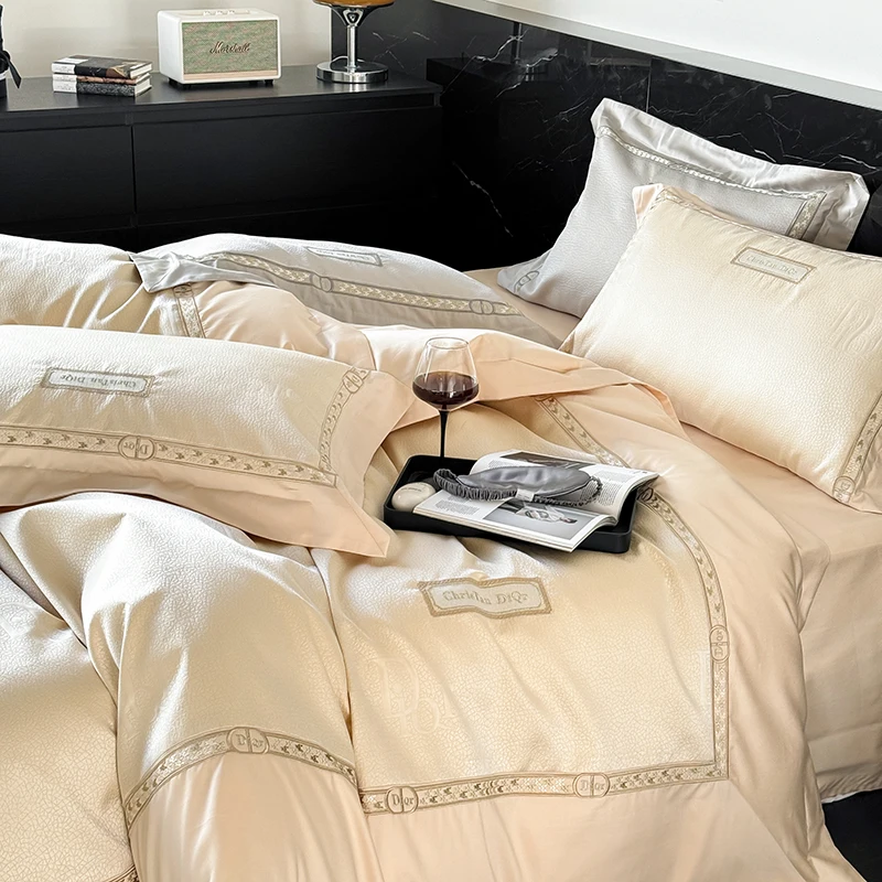 

Customizable 2024 new pure cotton satin jacquard four-piece set high-end quilt cover bedding led luxury style