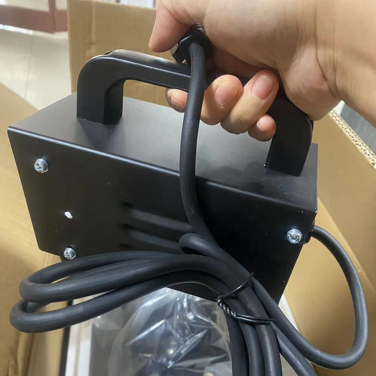 

HK-200WK New Flat Vertical Welding Trolley with 1.5m Rail & Magnets Oscillator Included